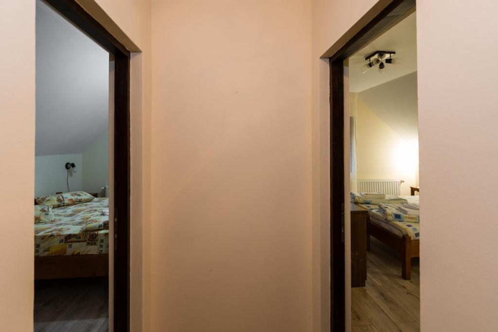 Pensiunea Vandor Cîmpu Cetăţii Exterior foto