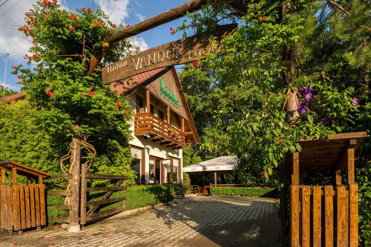 Pensiunea Vandor Cîmpu Cetăţii Exterior foto